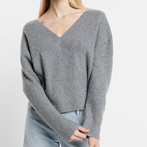 Express Ribbed V Neck Sweater Women’s Small Gray Cropped Knit Top